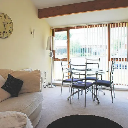 Lapwing Cottage *